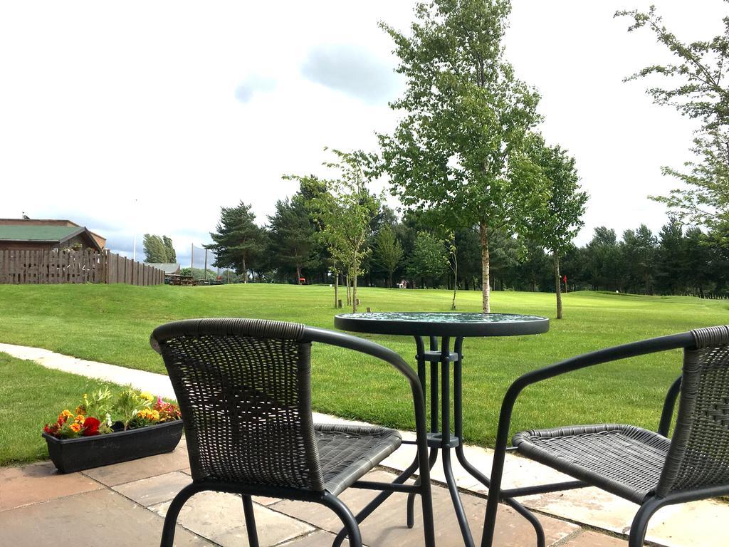 Malkins Bank Golf Club Sandbach Exterior photo