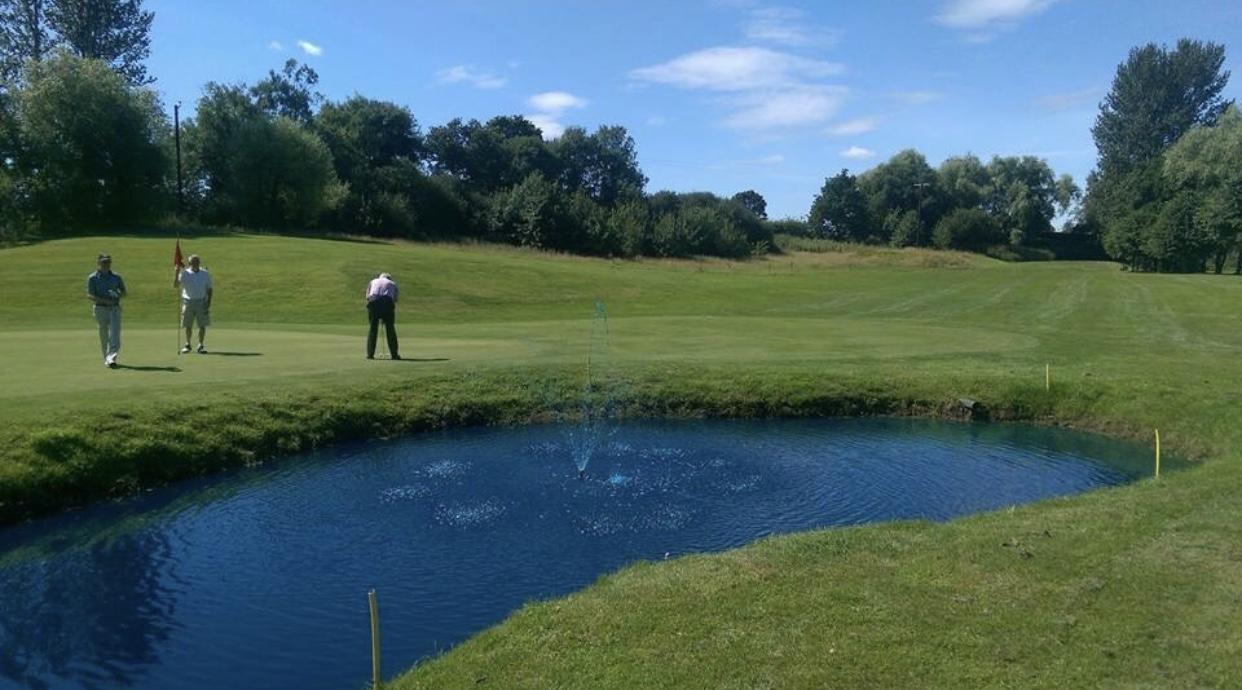 Malkins Bank Golf Club Sandbach Exterior photo